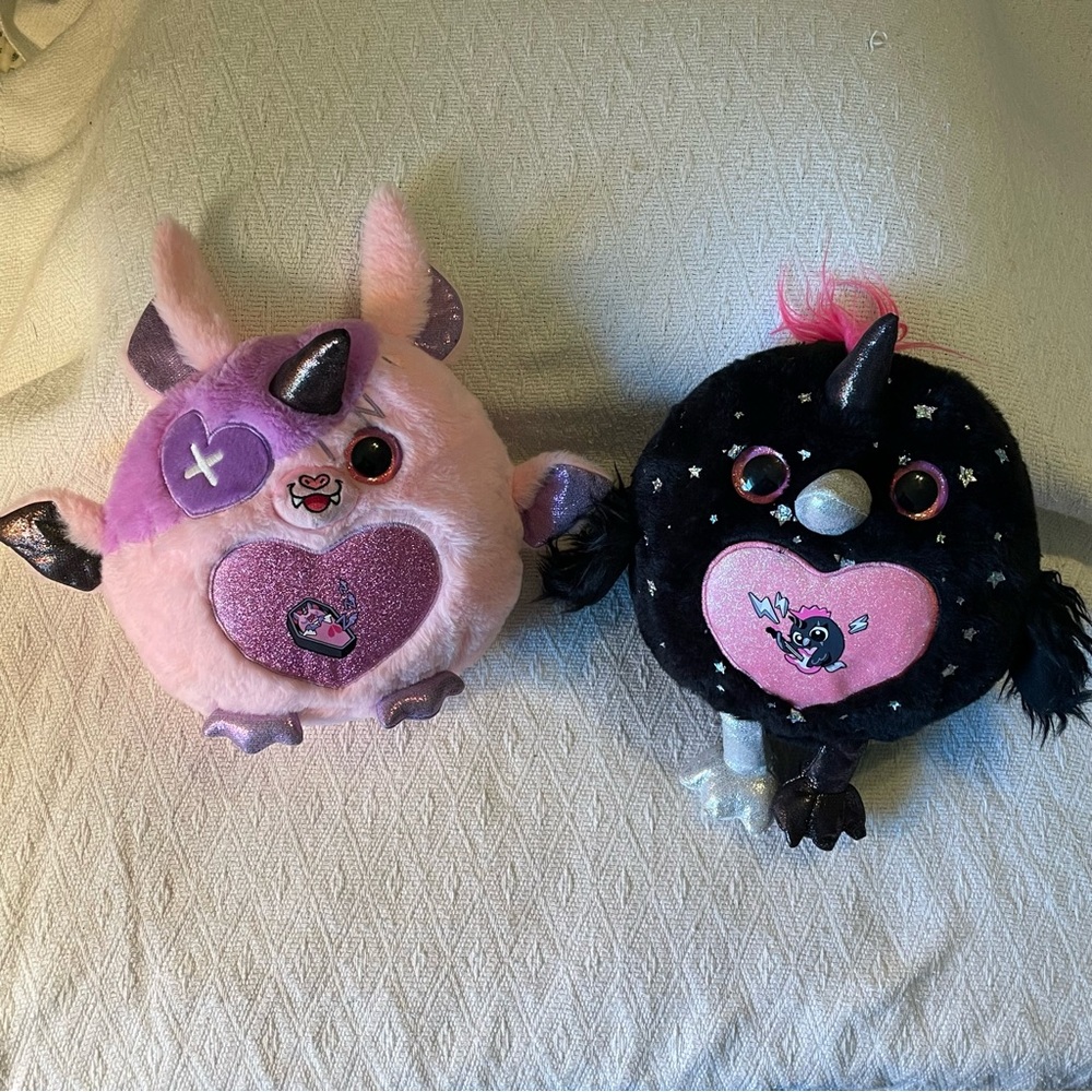 Zuru Rainbocorns Monstercorn Surprise Plush Spooky Halloween Cuddle Bat Chicken